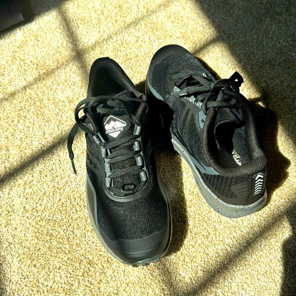 Women’s Saucony Trail Peregrine 12 Running Shoes